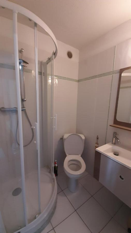 Le Petit Bleu De Didonne 28M2 150 M De La Plage Avec Balcon Saint-Georges-de-Didonne Luaran gambar